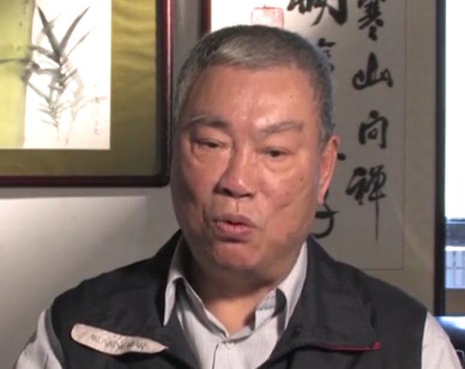 qinhong2.jpg