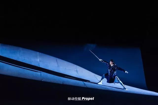 世界巡演话剧《铸剑》剧照 .jpeg